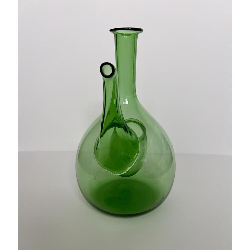 VINTAGE HAND BLOWN GREEN GLASS WINE BOTTLE DECANTER FROM ITALY - Picture 3 of 3
